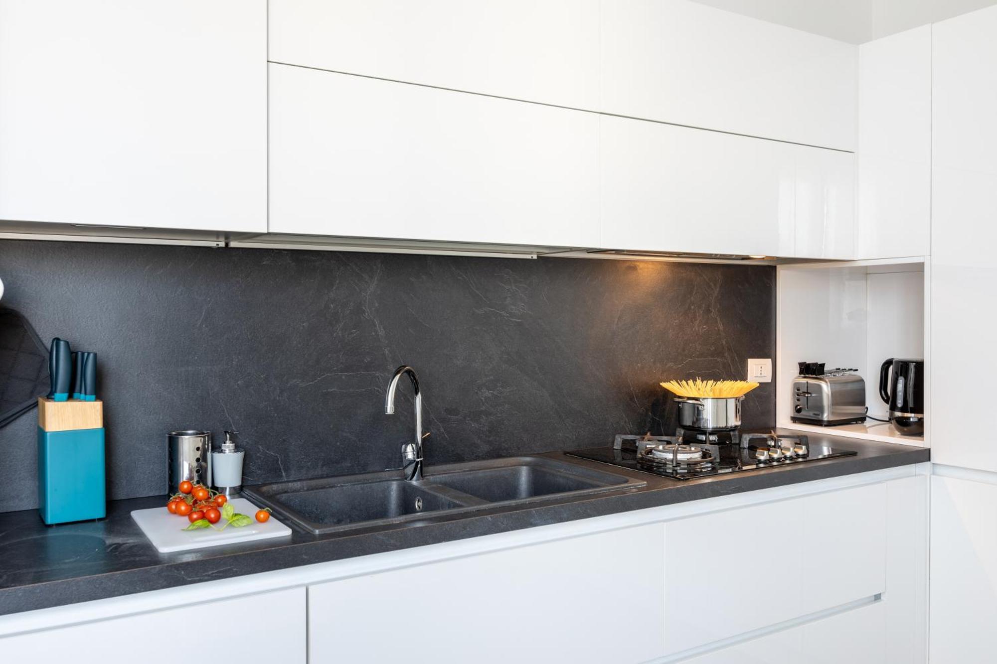 Bocconi'S Nest - Close To Duomo With Terrace Milán Exterior foto
